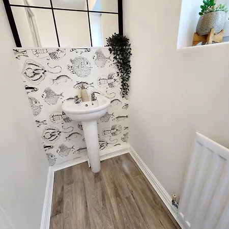 Home From Home 3 Bed,2 Bath House With Garden&Parking Near Centre&Tram Stop Sheffield Exterior photo