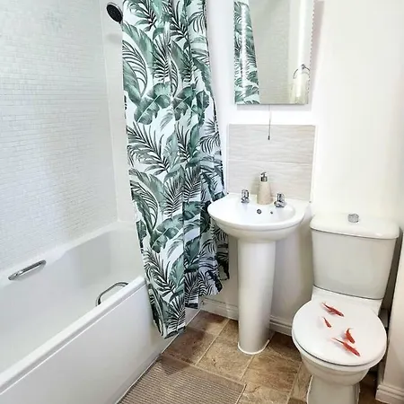Home From Home 3 Bed,2 Bath House With Garden&Parking Near Centre&Tram Stop Sheffield Exterior photo