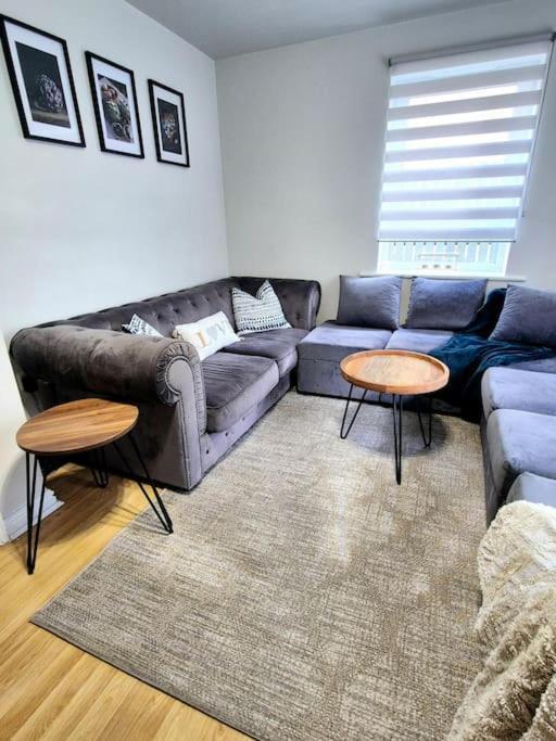 From 3 Bed,2 Bath House With Garden&parking Near Centre&tram Stop Шефилд