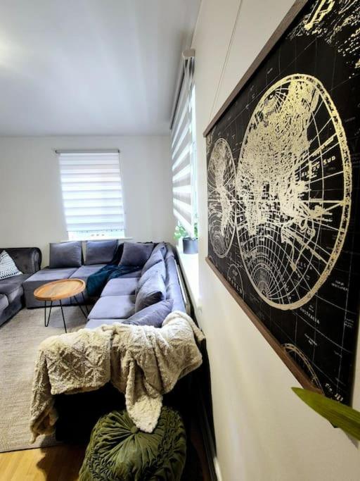 From 3 Bed,2 Bath House With Garden&parking Near Centre&tram Stop Дом отдыха Шефилд